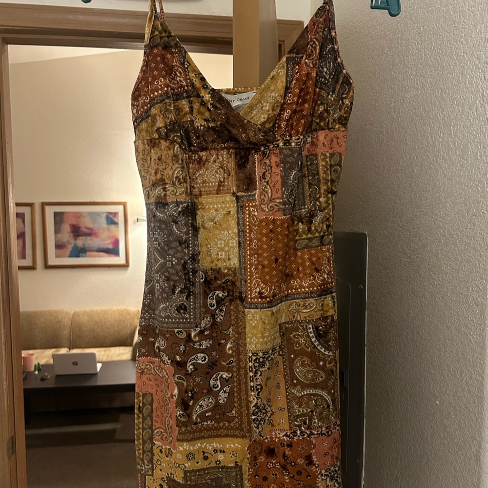 Velvet dress size S adjustable straps
